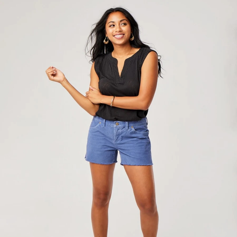 Carve Designs Oahu 4" corduroy shorts